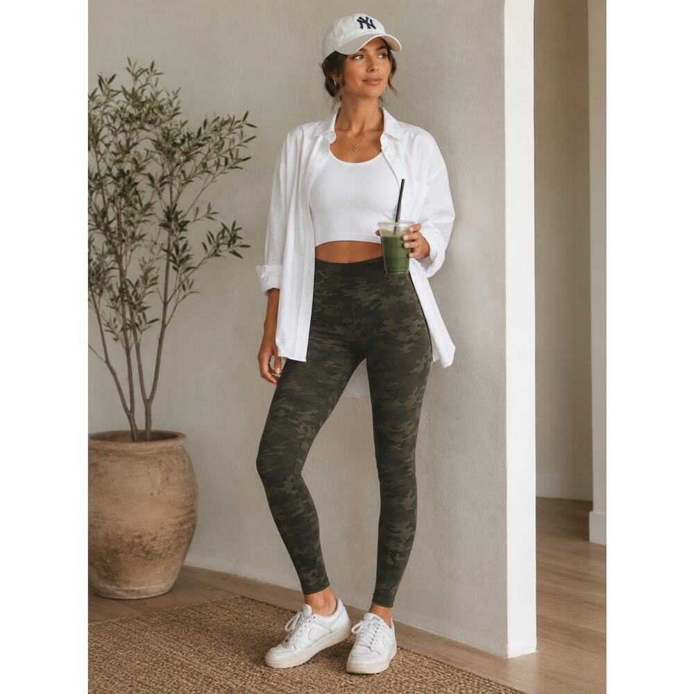 SPANX Look At Me Now Green Camo Seamless Leggings Small